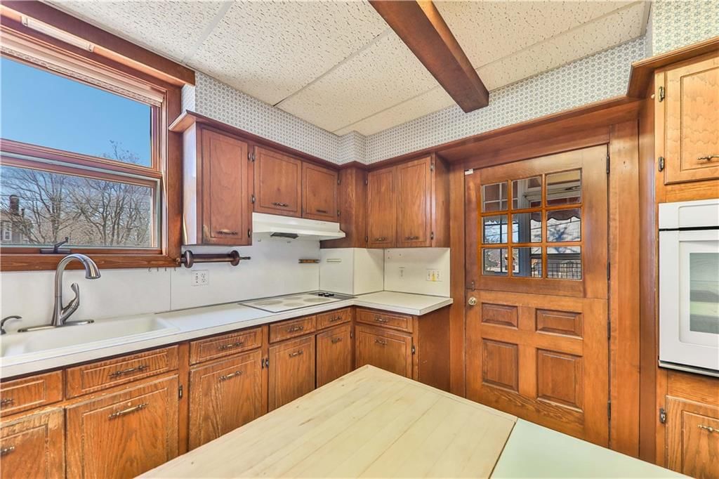 416 W 6th Street — photo 10