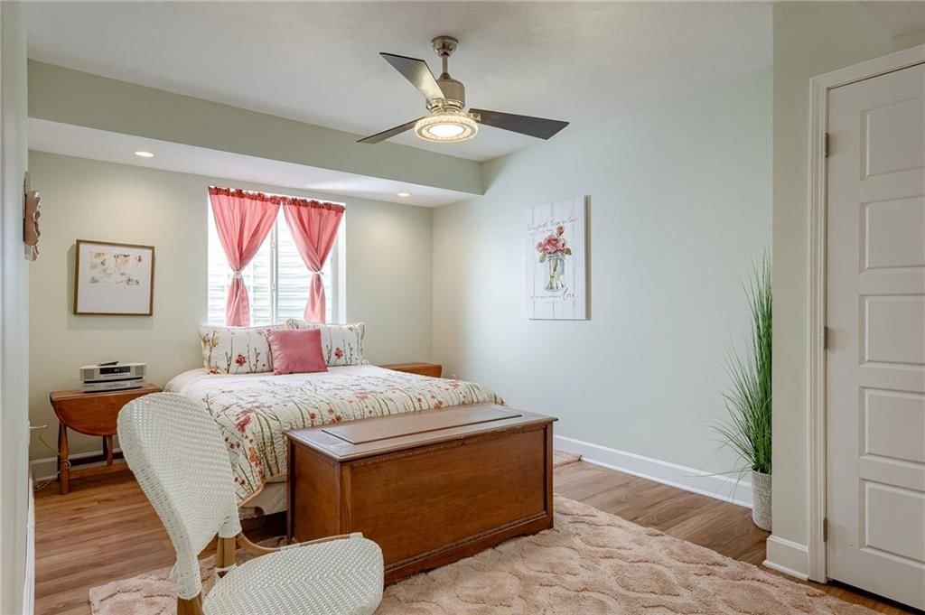 18401 Canton Street — photo 15