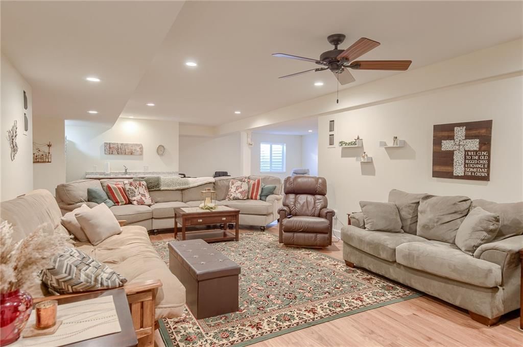 18401 Canton Street — photo 28