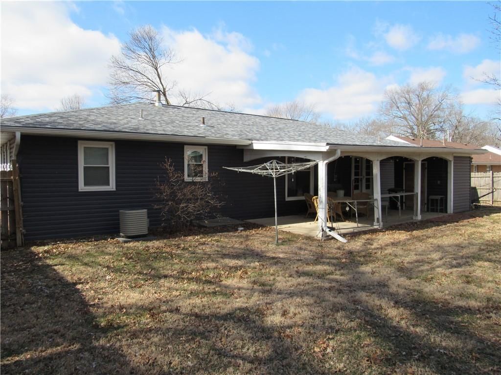 1317 S Arlington Avenue — photo 41
