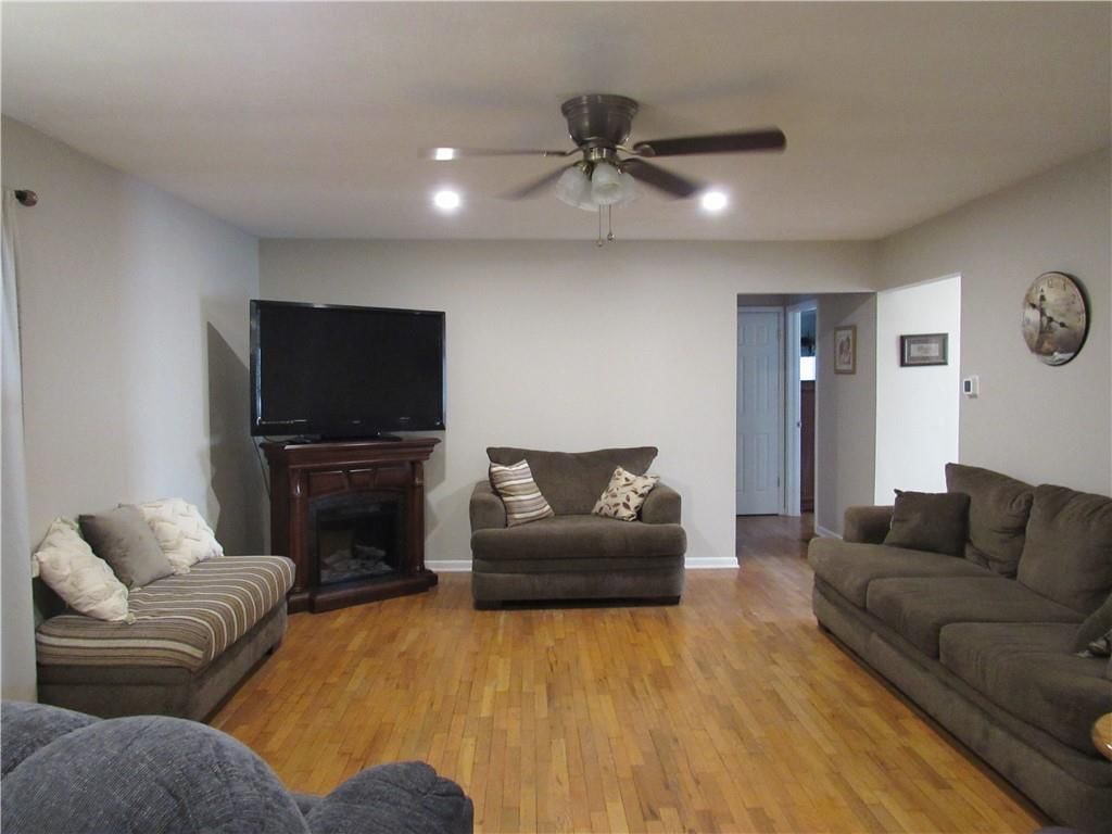 1317 S Arlington Avenue — photo 7