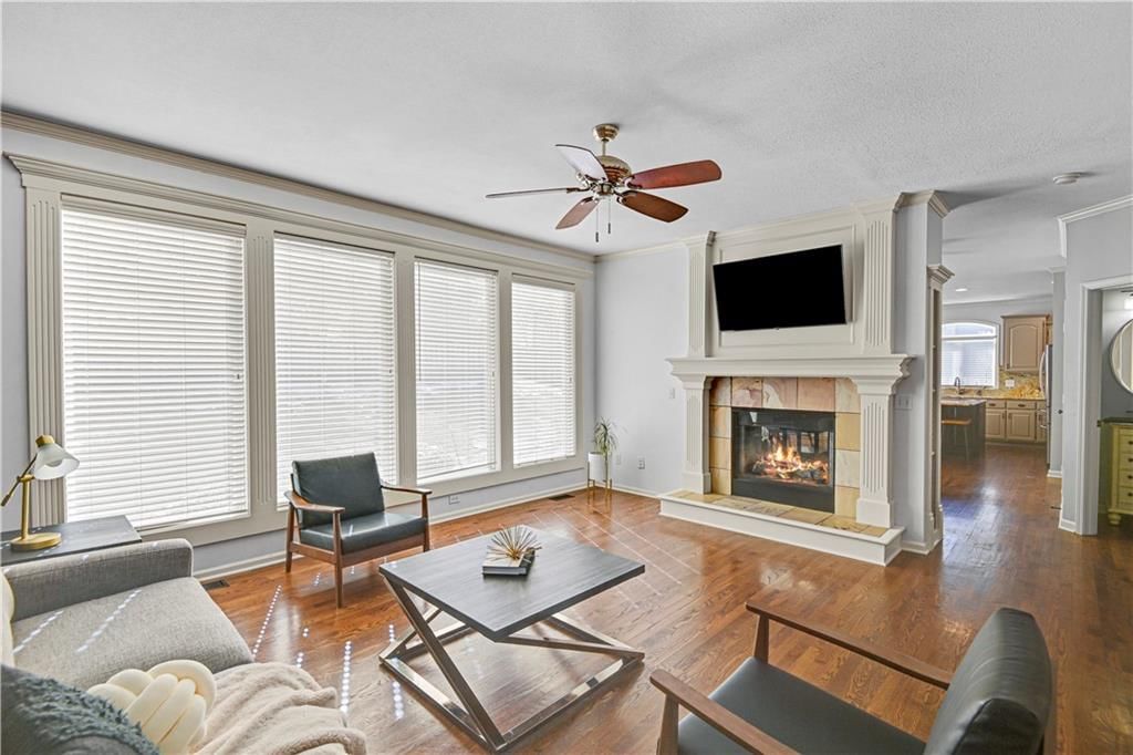 8413 W 142nd Terrace — photo 9