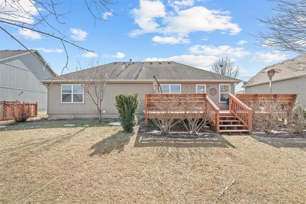 530 E Cheyenne Street — photo 25