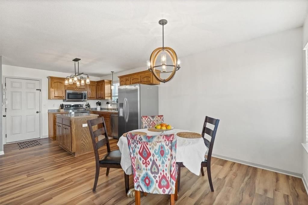 530 E Cheyenne Street — photo 7