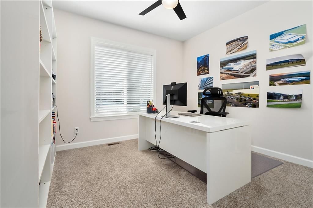 414 N Winnie Way — photo 23