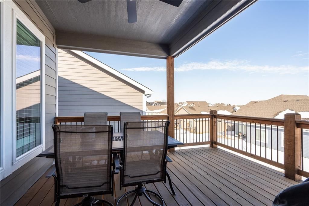 414 N Winnie Way — photo 36