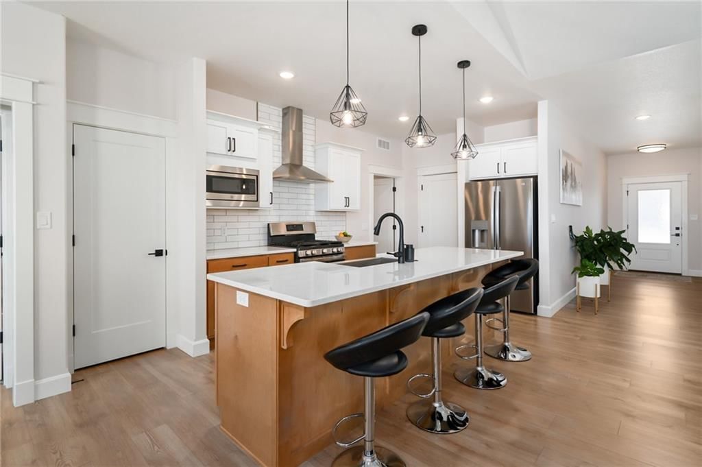 414 N Winnie Way — photo 9