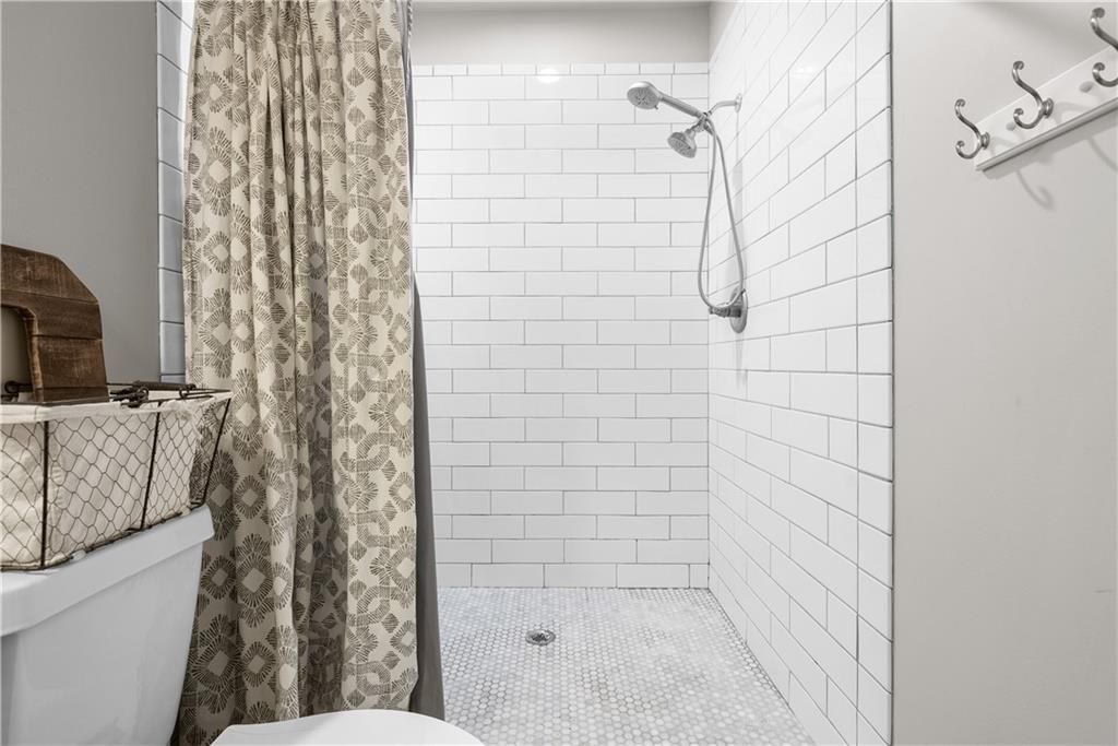 8521 W 116 Highway — photo 45