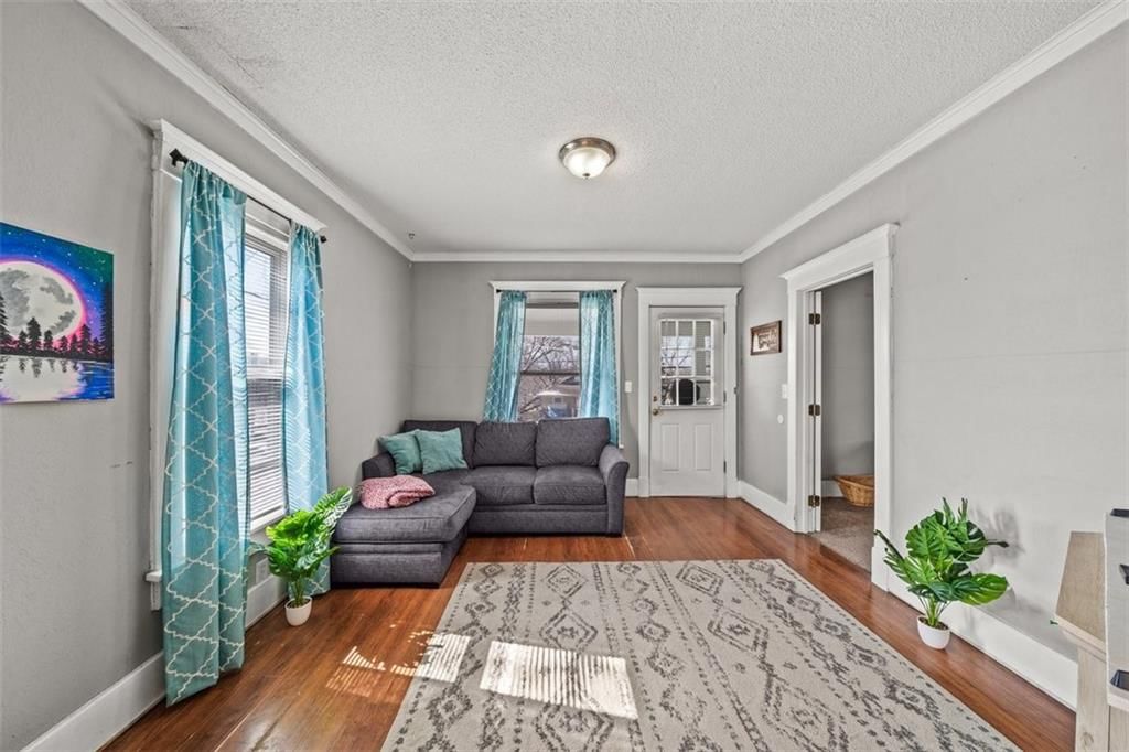 131 S Neconi Avenue — photo 5