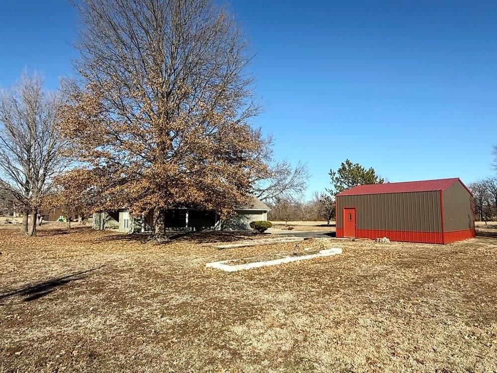3350 S 315 Road — photo 45