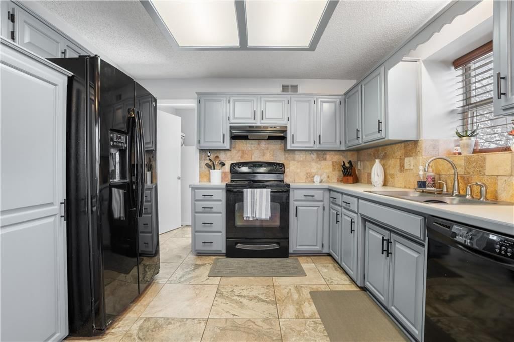 3613 NW Pier Court — photo 12