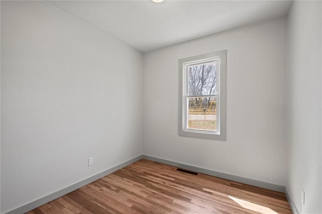 5115 N Winchester Avenue — photo 22