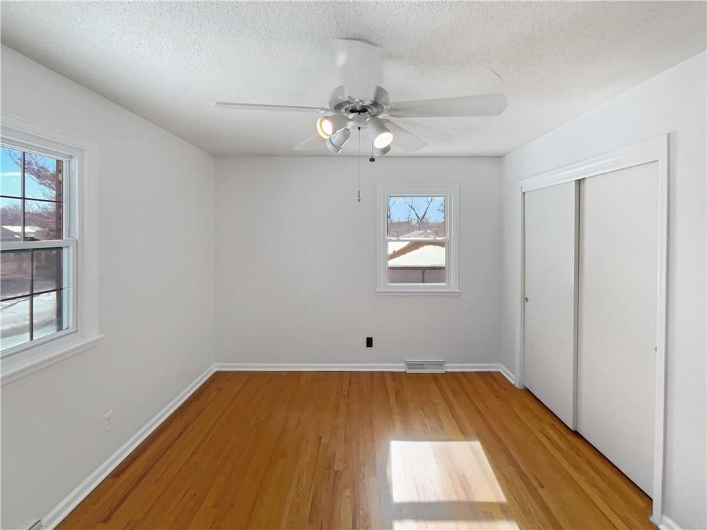2304 N 86th Terrace — photo 17