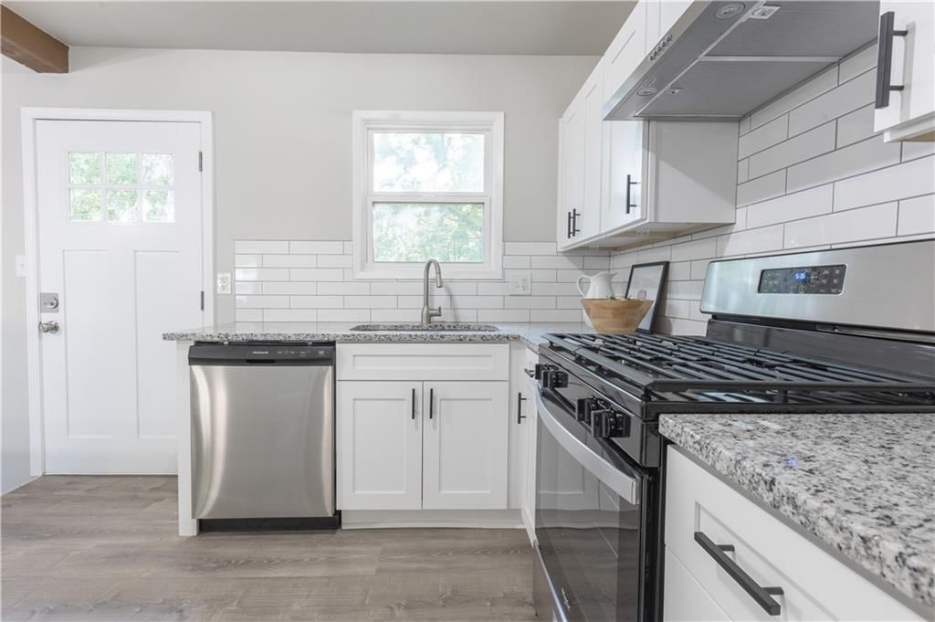 5201 N Richmond Avenue — photo 17