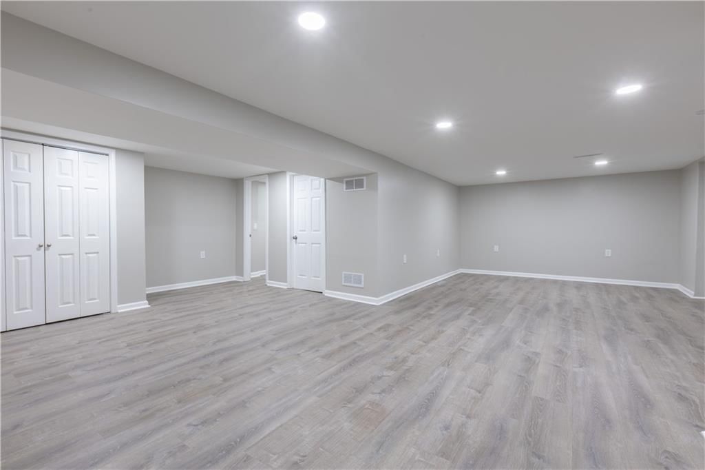 5201 N Richmond Avenue — photo 23