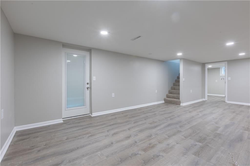 5201 N Richmond Avenue — photo 27
