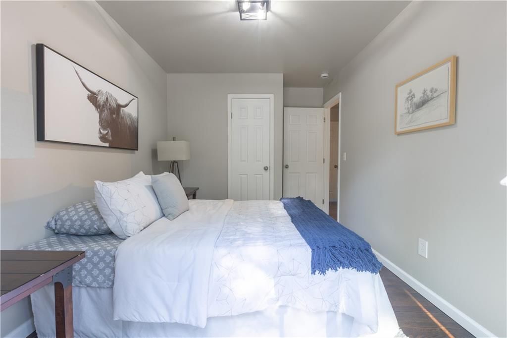 5201 N Richmond Avenue — photo 8
