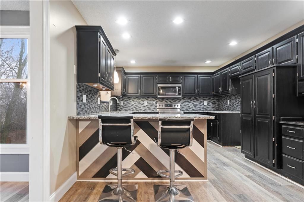 3241 Gateway Drive — photo 14