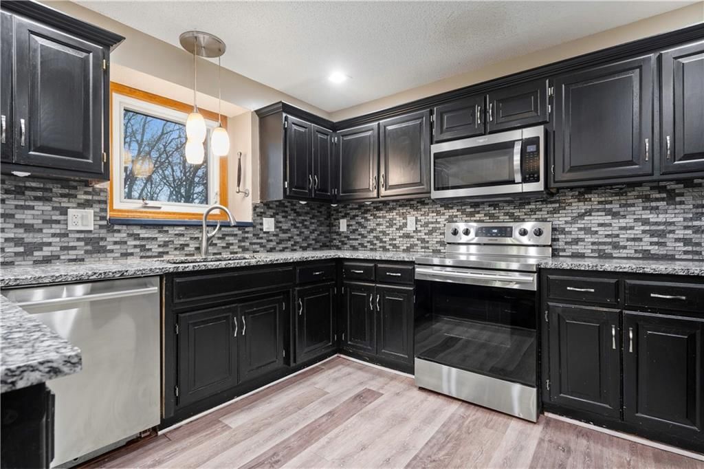 3241 Gateway Drive — photo 16