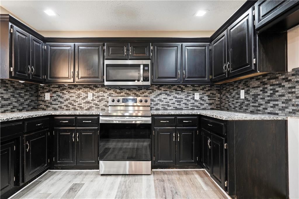 3241 Gateway Drive — photo 17