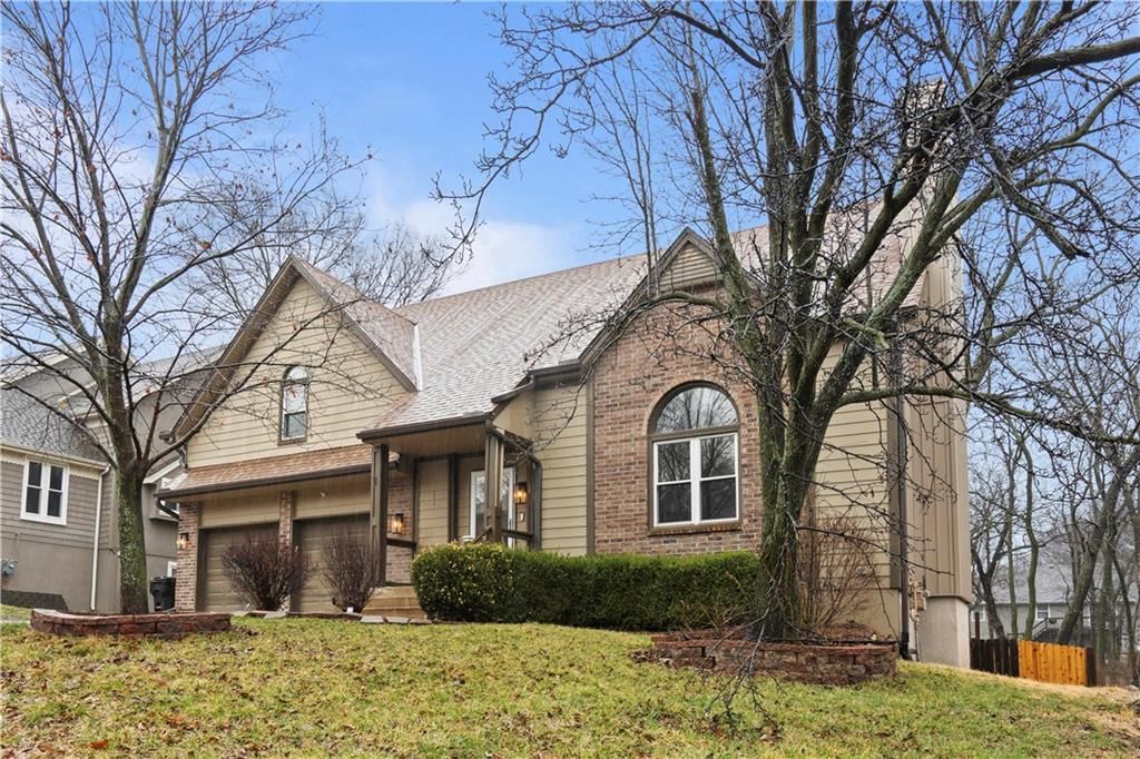 3241 Gateway Drive — photo 3