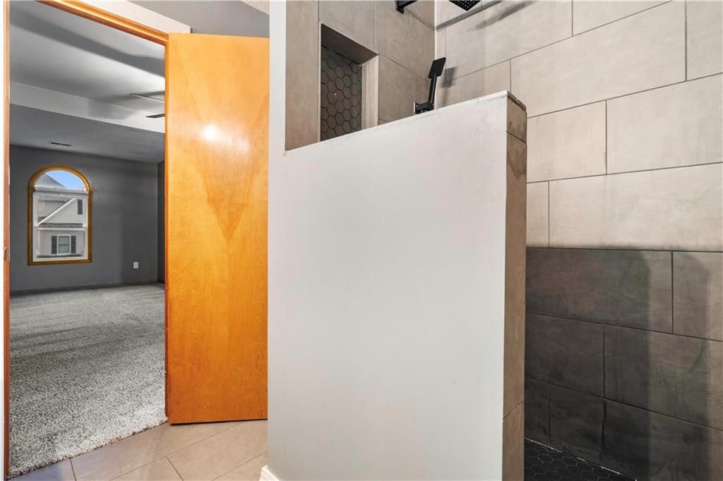 3241 Gateway Drive — photo 32