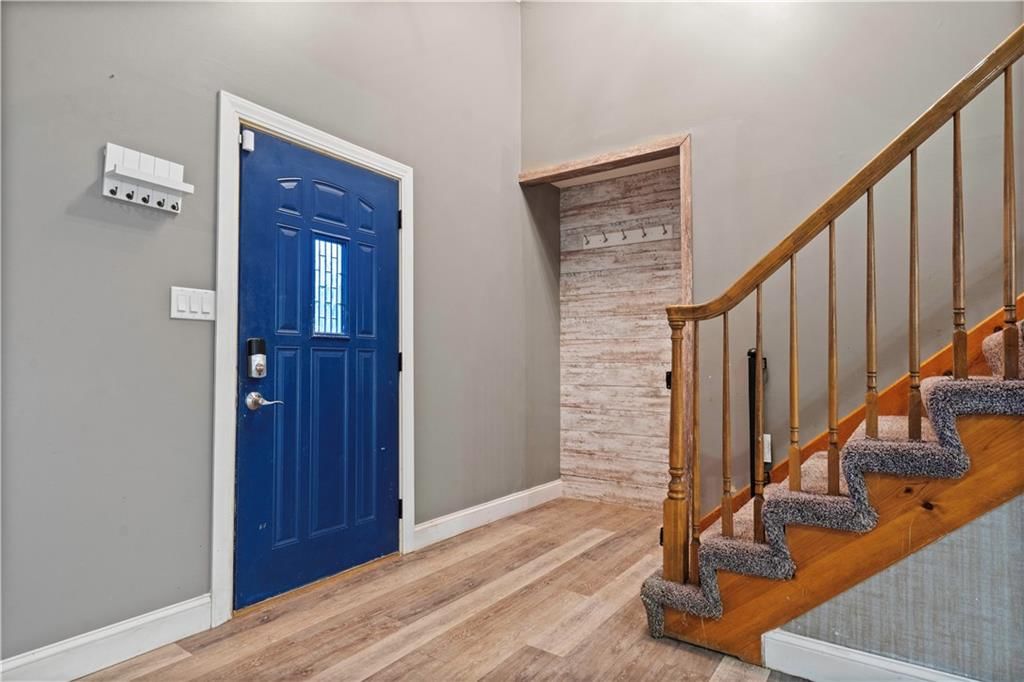 3241 Gateway Drive — photo 10