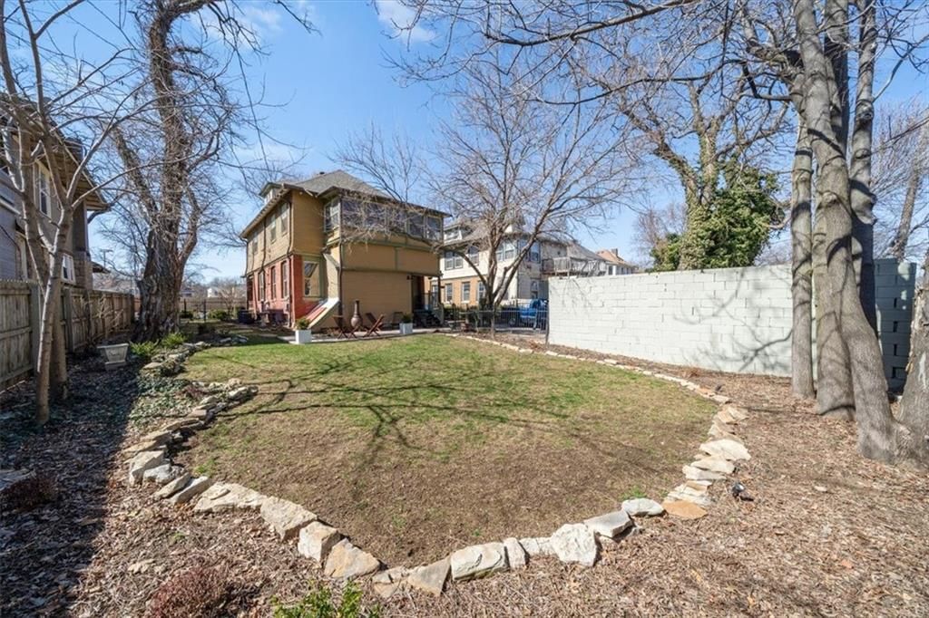 3741 CENTRAL Street — photo 20