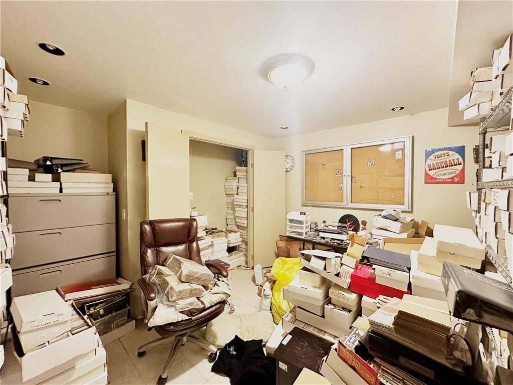 707 Meadow Lane — photo 17