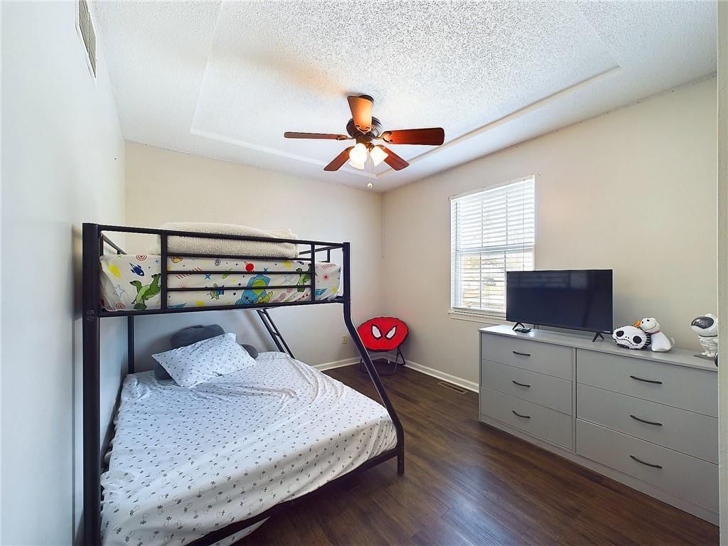 501 Mallory Court — photo 13