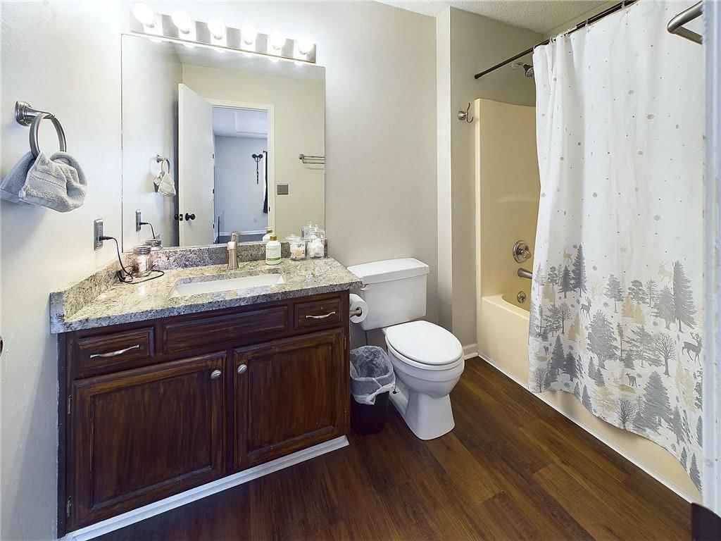 501 Mallory Court — photo 16