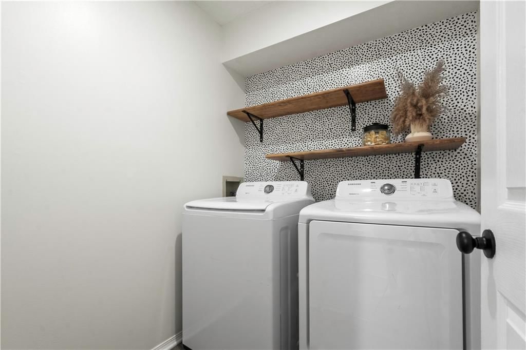 8523 Alden Street — photo 12