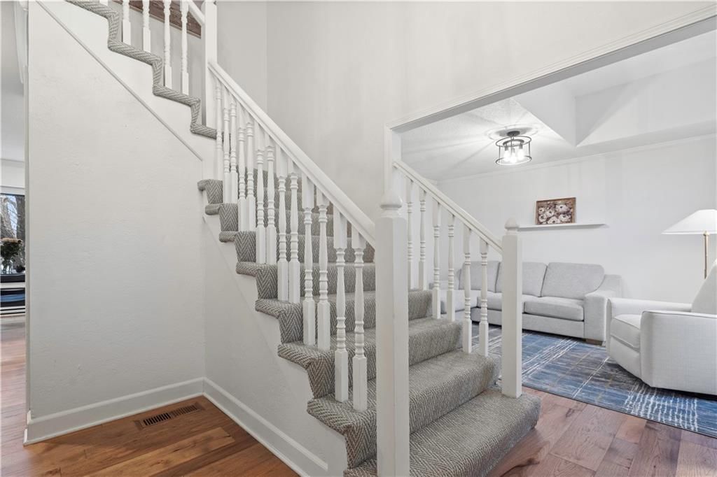 8523 Alden Street — photo 13
