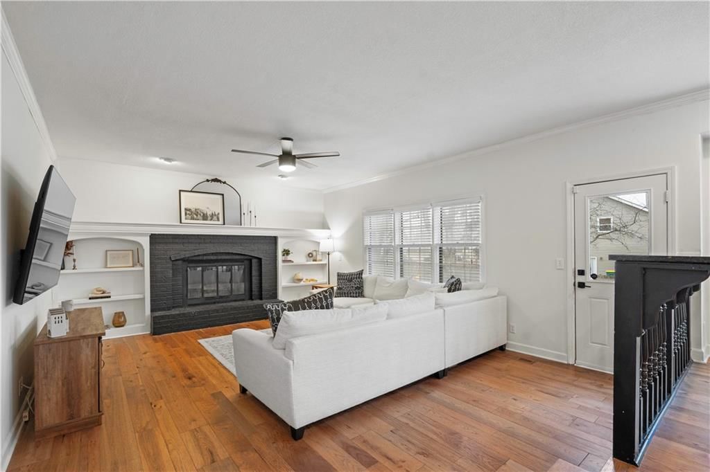 8523 Alden Street — photo 4