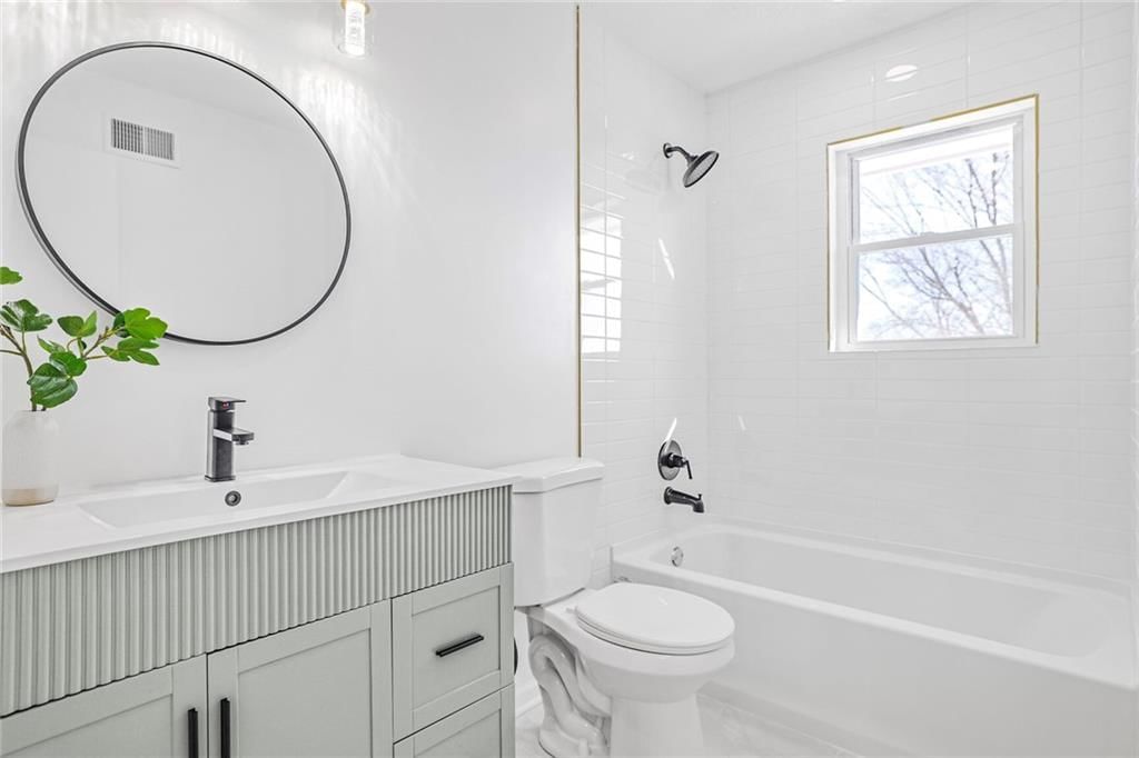 3135 N 44th Street — photo 14
