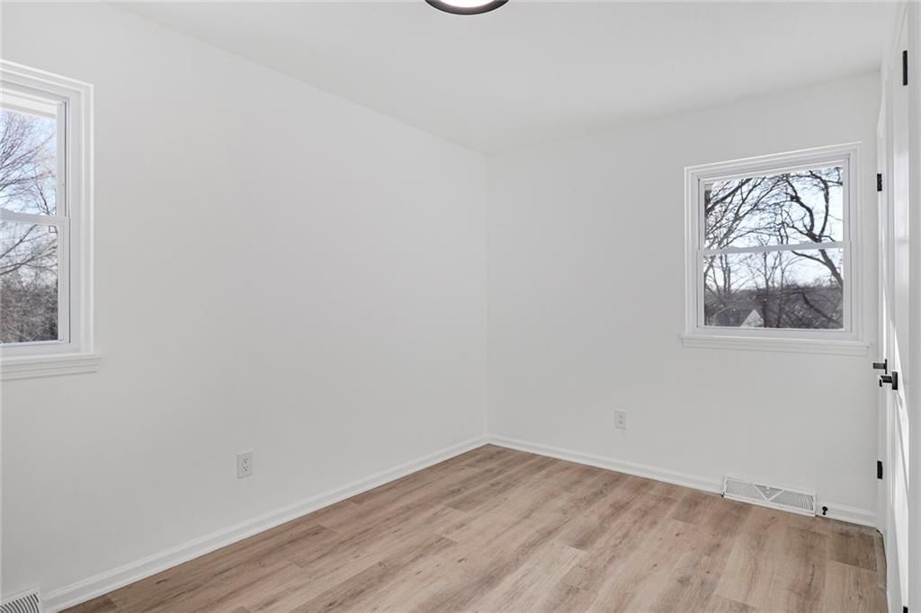 3135 N 44th Street — photo 15