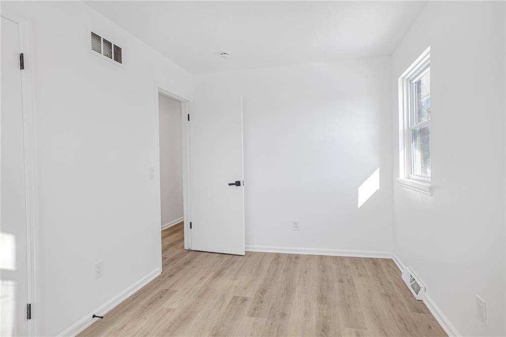 3135 N 44th Street — photo 16