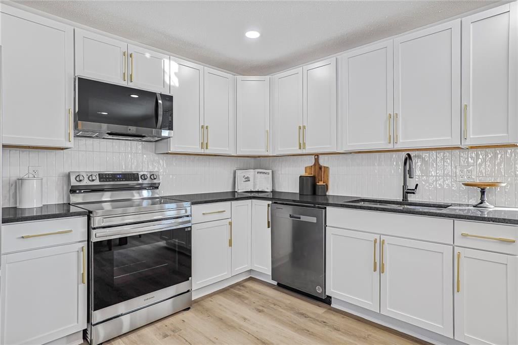 3135 N 44th Street — photo 10
