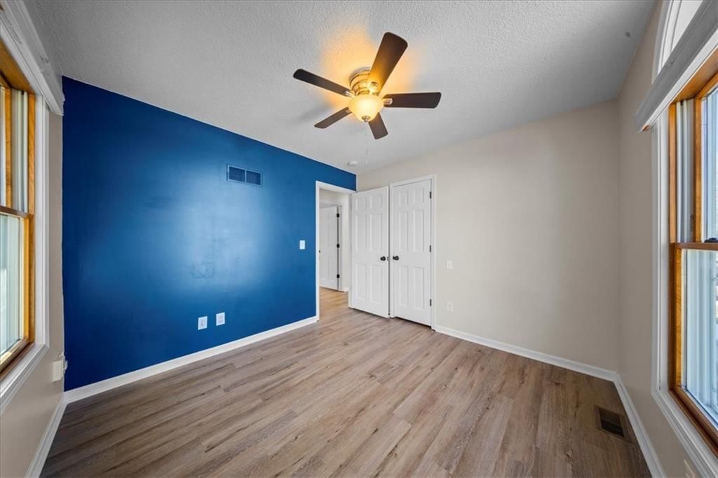 1134 NE Banner Drive — photo 39