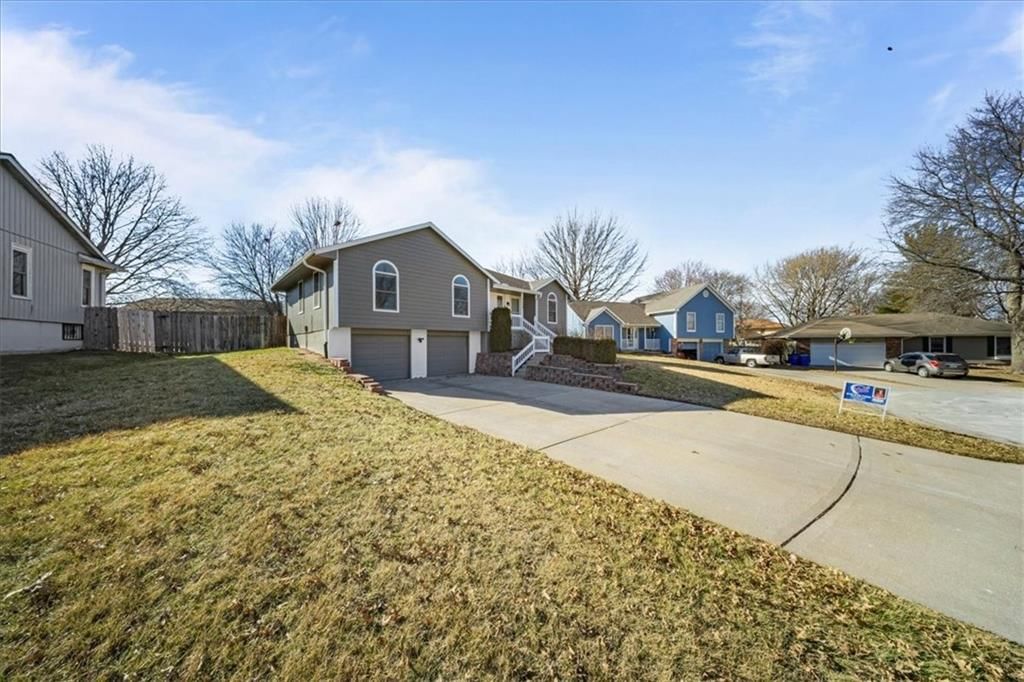 1134 NE Banner Drive — photo 5