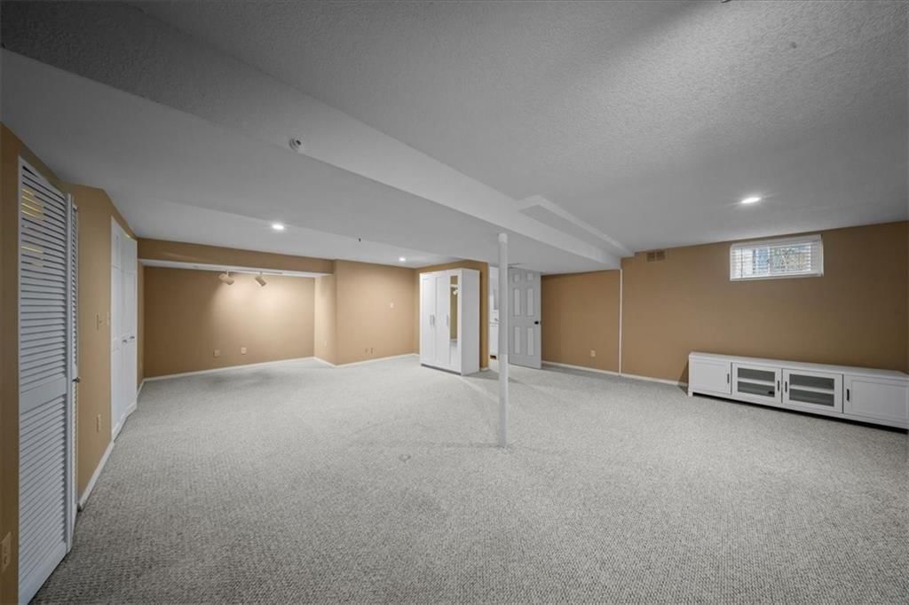 1134 NE Banner Drive — photo 44