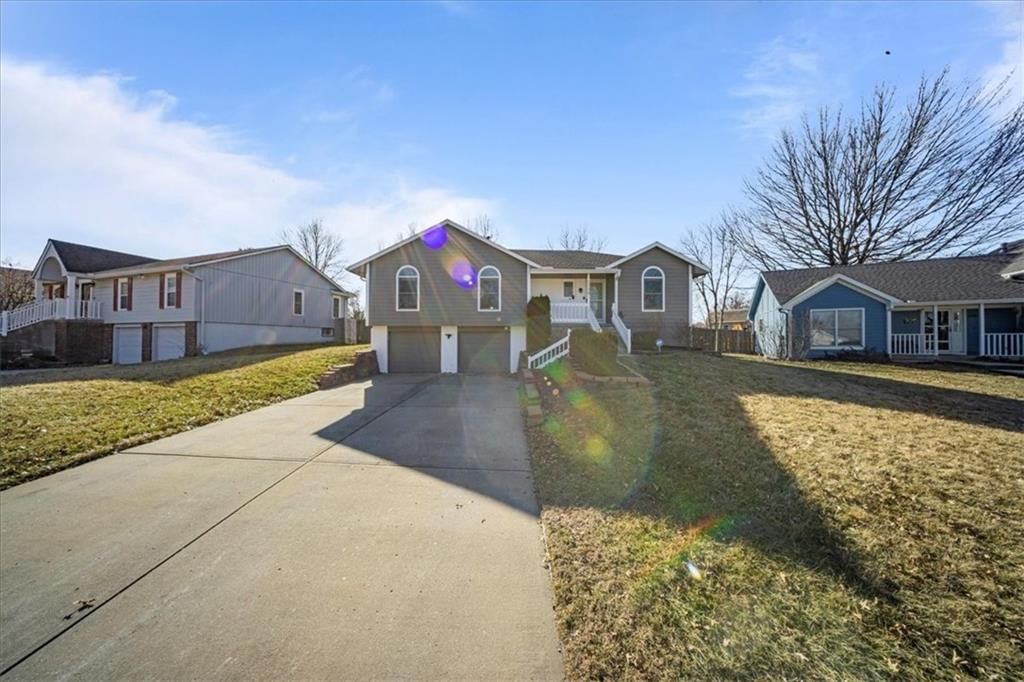 1134 NE Banner Drive — photo 6