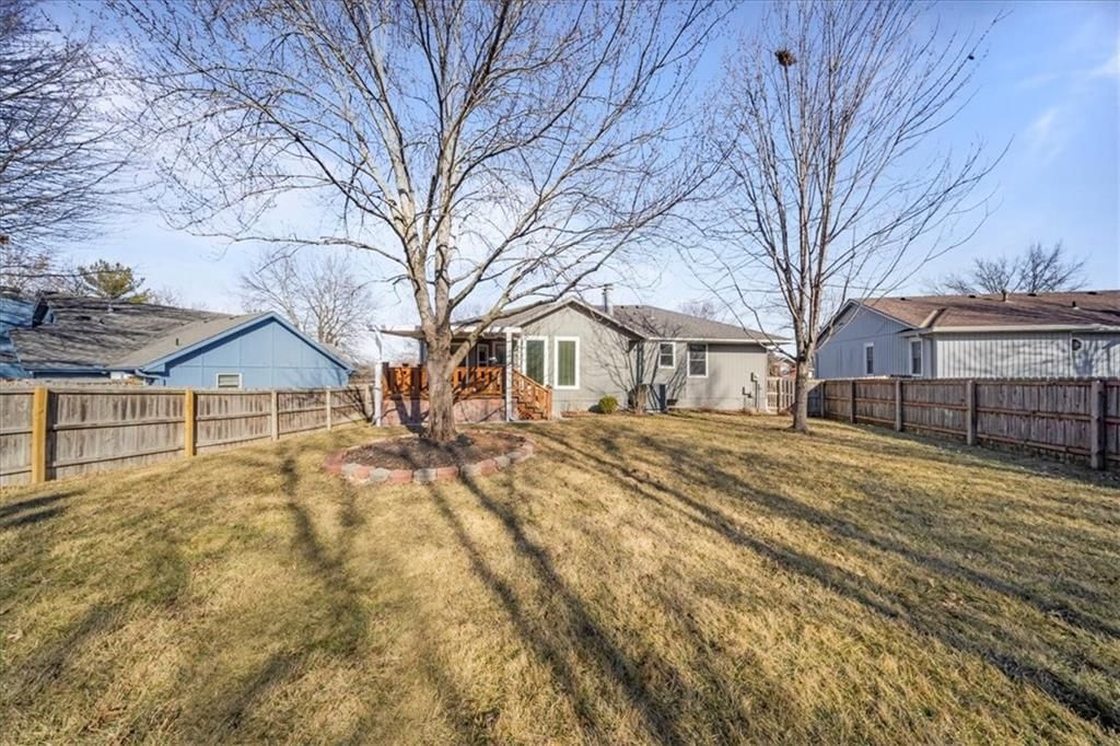 1134 NE Banner Drive — photo 58