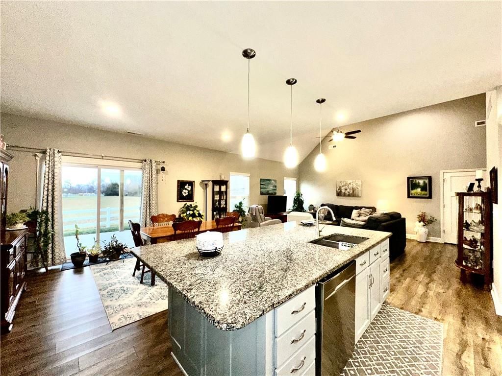 909 Golden Eagle Trail — photo 10