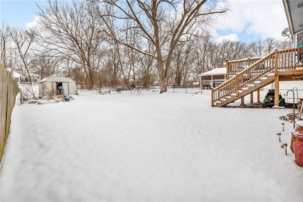 612 Russell Street — photo 22