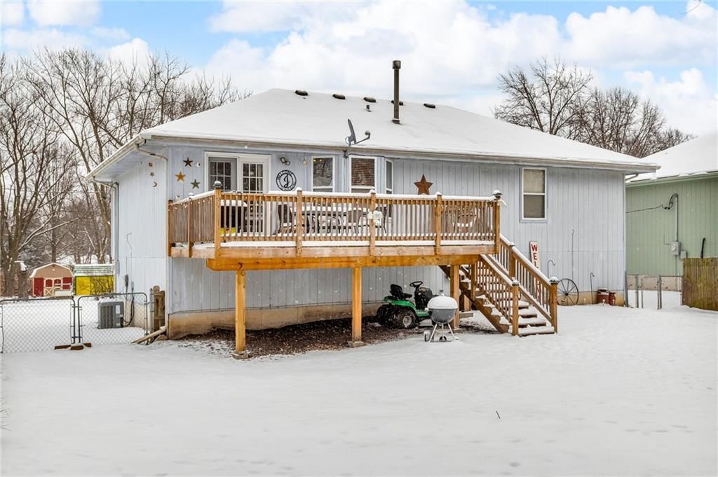 612 Russell Street — photo 24