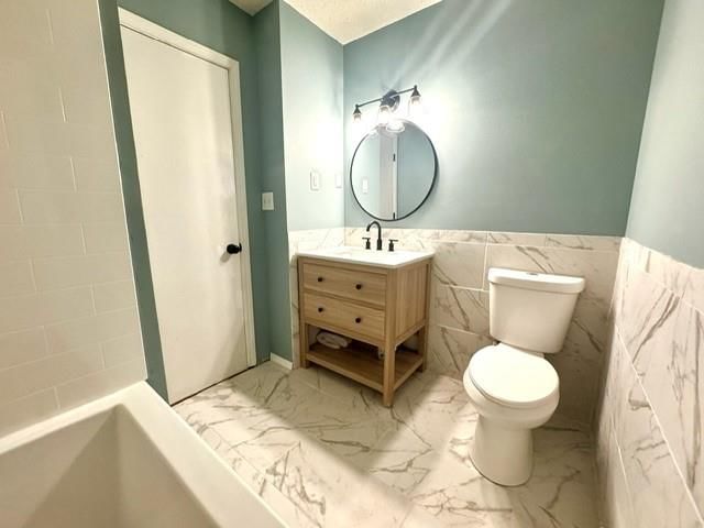 417 NE Lee Drive — photo 9