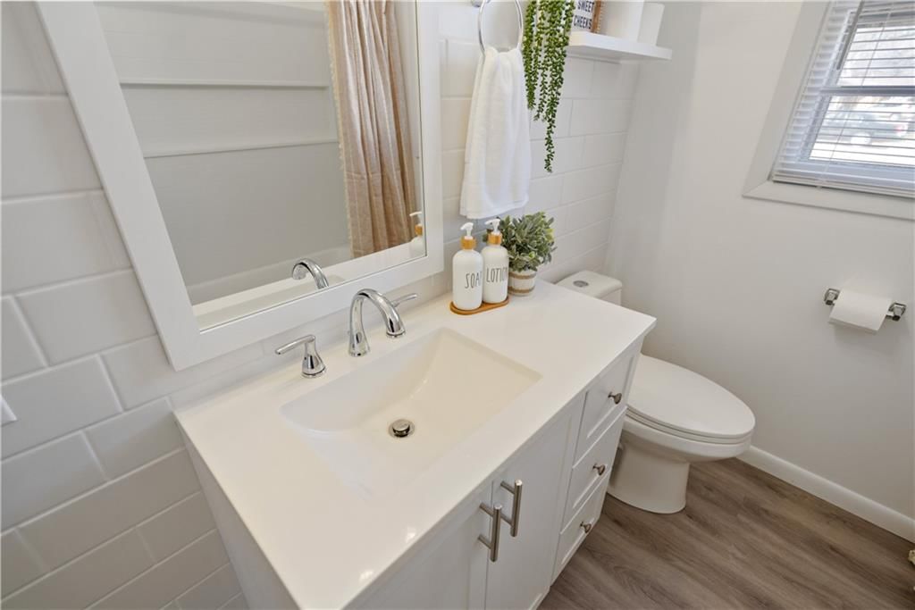 2104 W 7th Street — photo 36