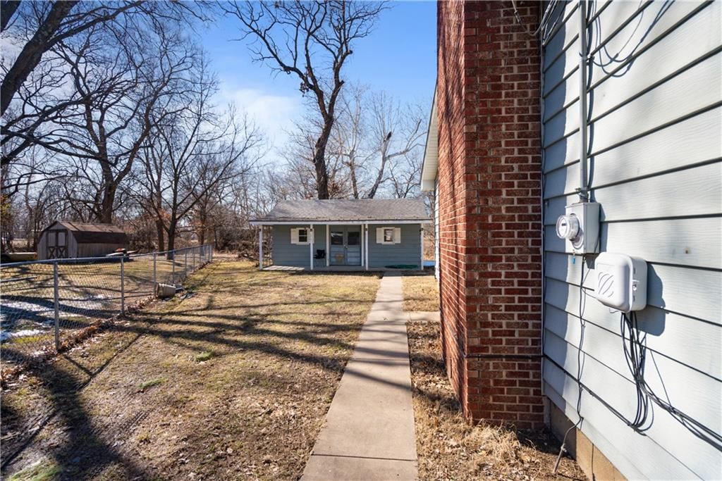 2104 W 7th Street — photo 46