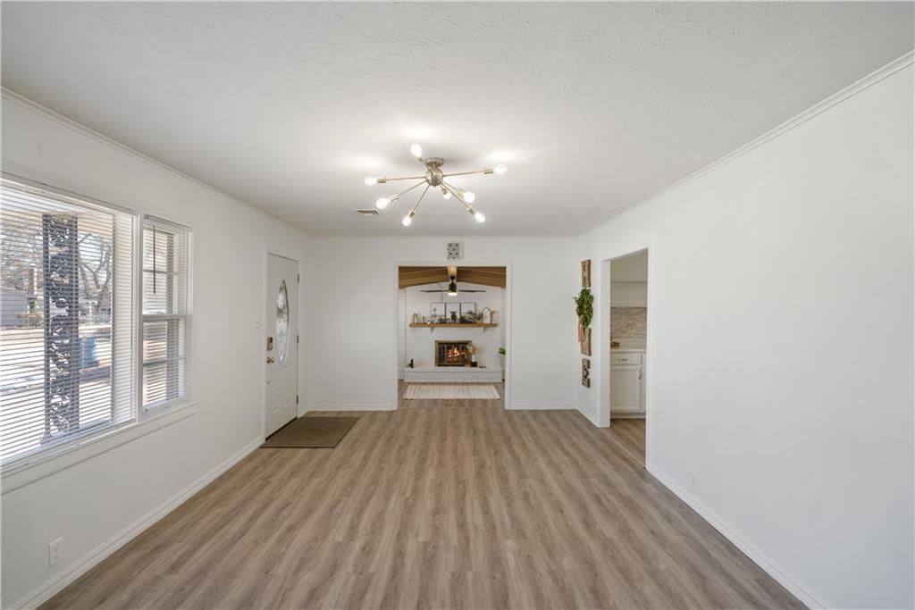 2104 W 7th Street — photo 10